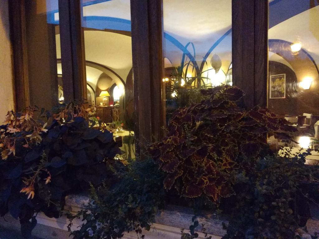 Albergo Ristorante Trieste Boves Exterior foto